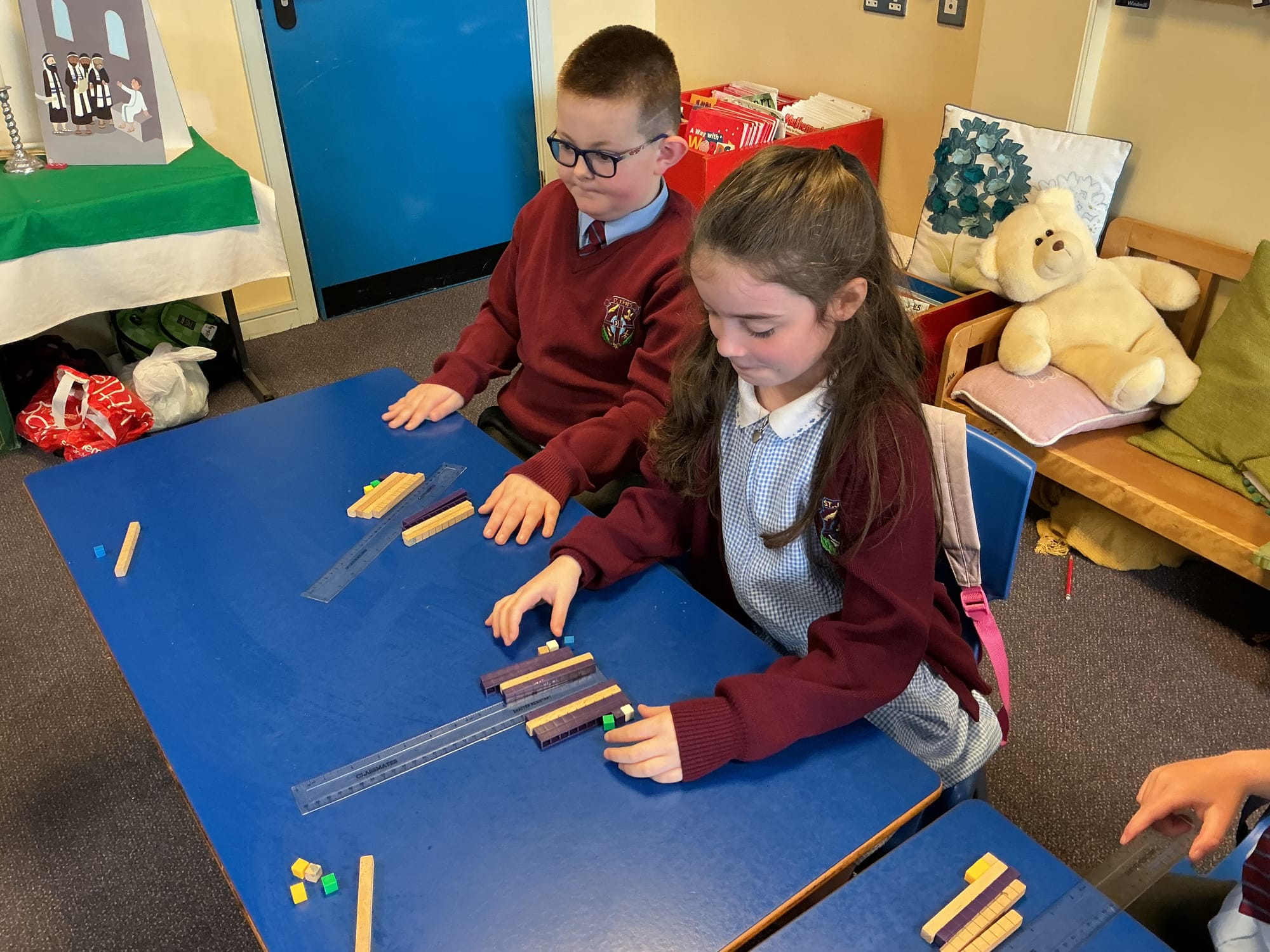 Using Dienes to halve large numbers in Year 3A