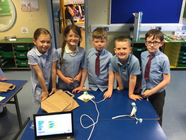 W5 Visit to Year 4 - First Lego League Explore