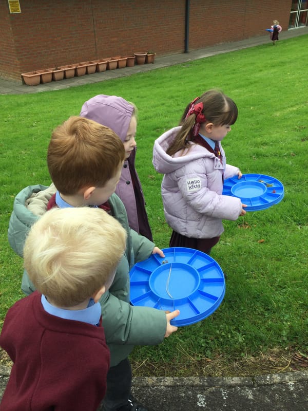 Year 1a go outside to count in twos 😊