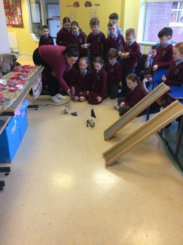 Year 5B Testing Wind Powered Cars