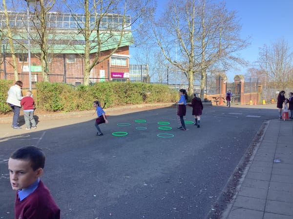 Year 4 enjoying fun in the sun!